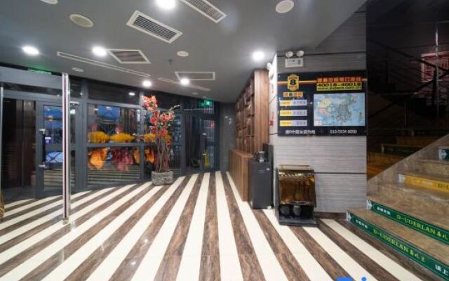 Super 8 Urumqi Xidamen Branch