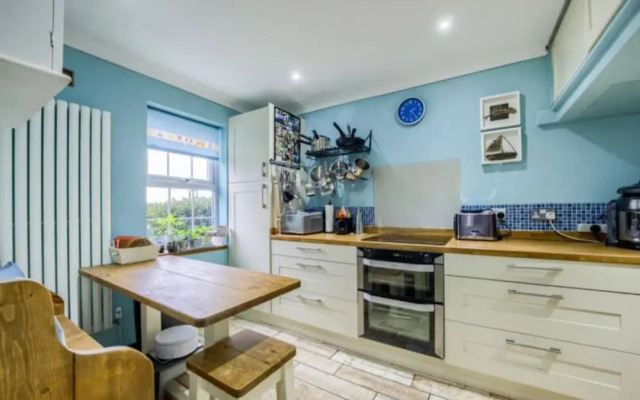 Captivating 1-bed House in Coleshill, Birmingham