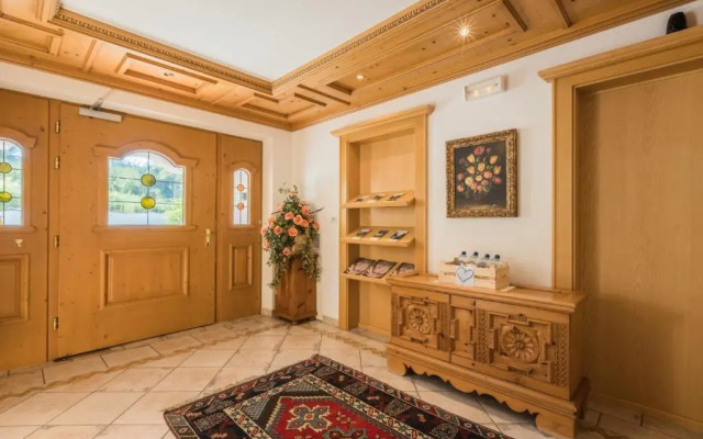 Wohlfühl-Ferienwohnungen Landhaus Karoline