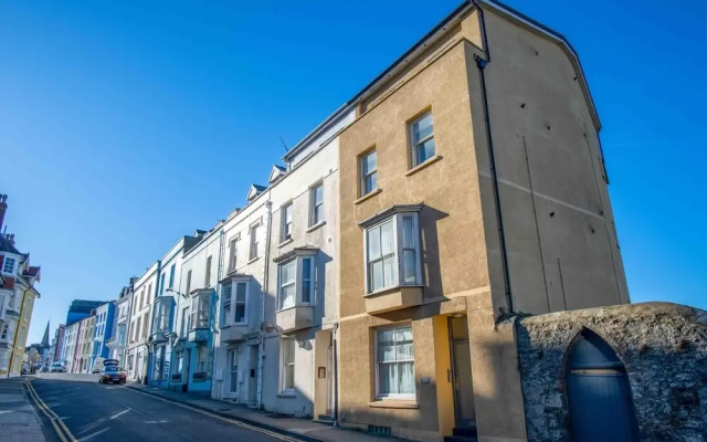 The Nook North Beach - 1 Bedroom Apartment - Tenby