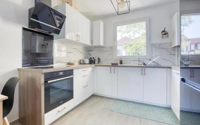 New & Modern house / Near RER / Disney & Paris