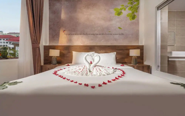 Kly Luxury Hotel