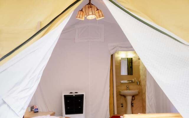 Kalash Parkaze and Tent Inn