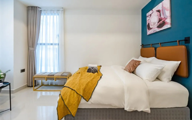 Nomadhome Royal Suite Condotel