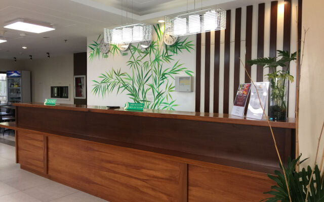 Coron Soleil Express Hotel