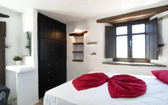 Aspro Paros Villa for 6-7