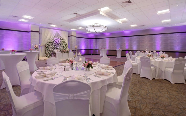 Embassy Suites by Hilton Jacksonville Baymeadows