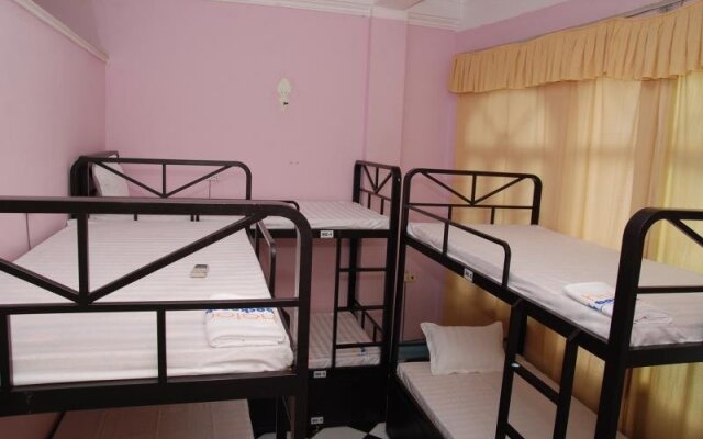 Halong Backpacker Hostel