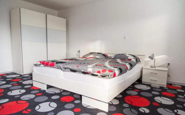 Apartments Ema