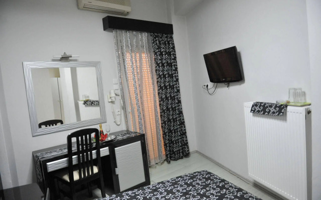 Hotel Emporiko