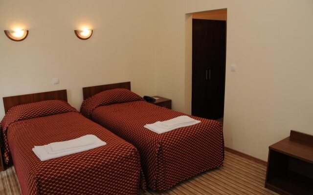 Epinal Hotel Shirok Sokak