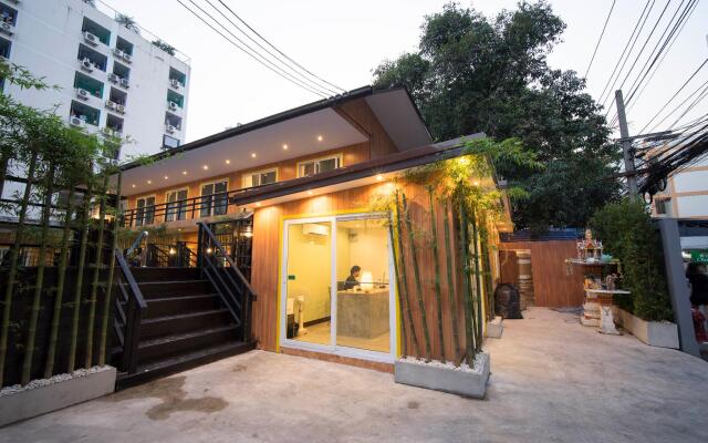 Resort M - MRT Huai Khwang