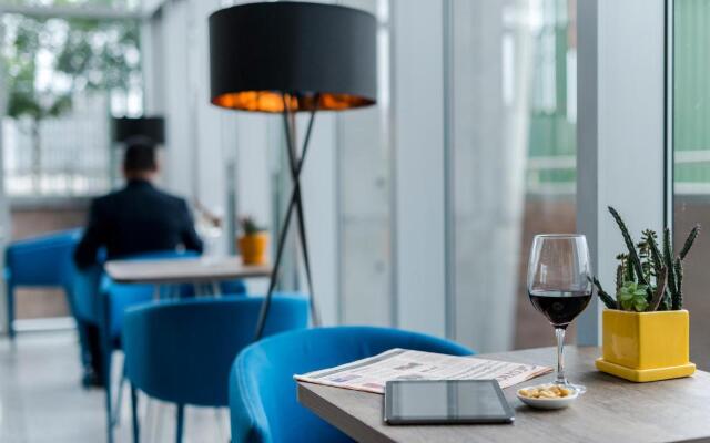 Holiday Inn Lima Airport by IHG