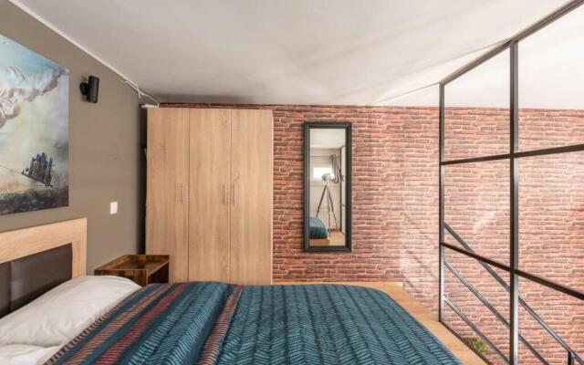 Industrial Loft near Seaside W 200Mbps