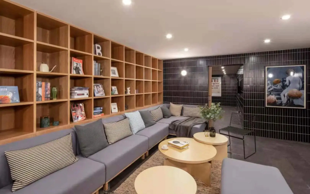base WENDING Serviced Apartment