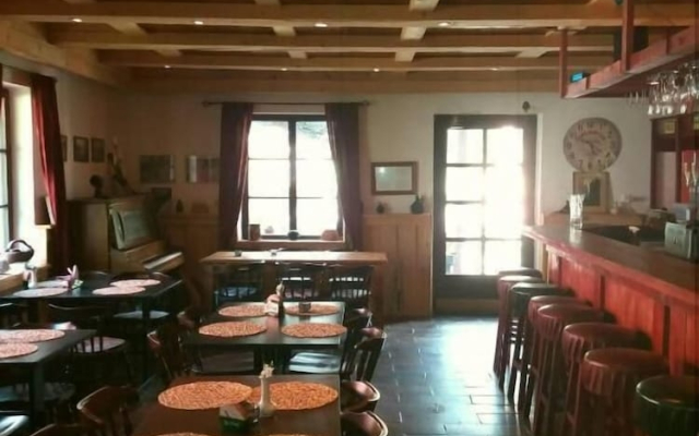 Kratochviluv Mlyn Hotel
