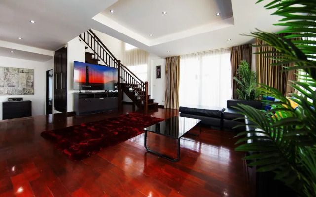 PARADISE Pool Villa Pattaya in Tropicana Village