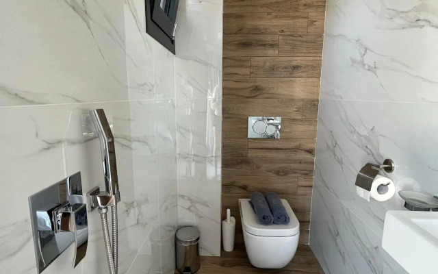 Artline Luxury Suites