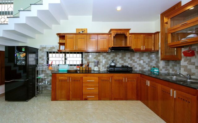 HT Riverside Homestay