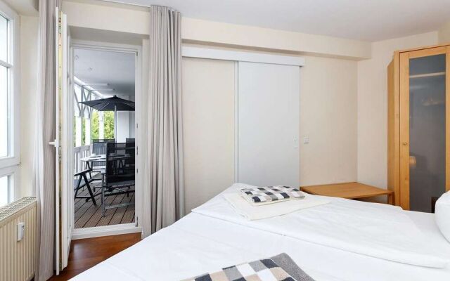 Apartment With Balcony in Ruegen