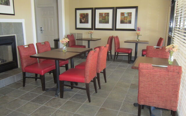Extended Stay America Suites - Fayetteville - Fort Bragg