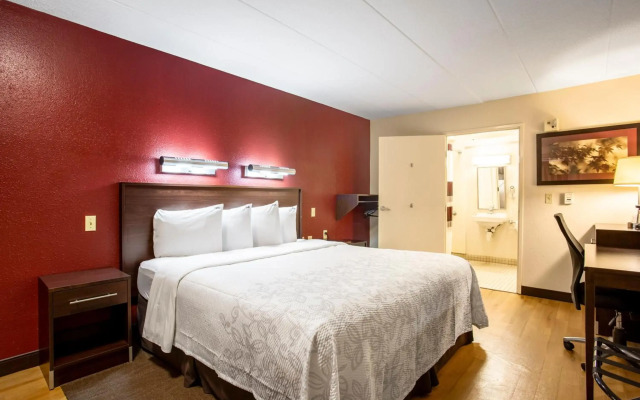 Red Roof Inn PLUS+ Boston - Framingham