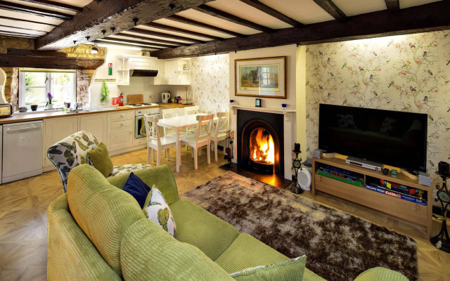 River Nene Cottages