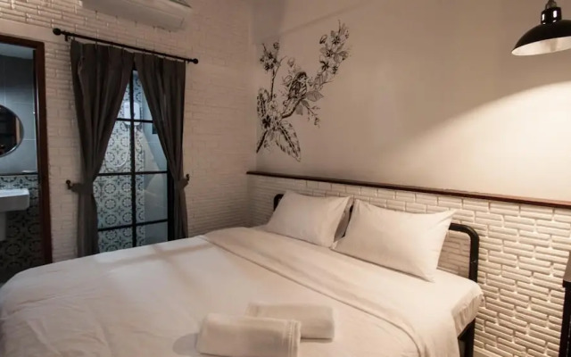V1 Room Hotel
