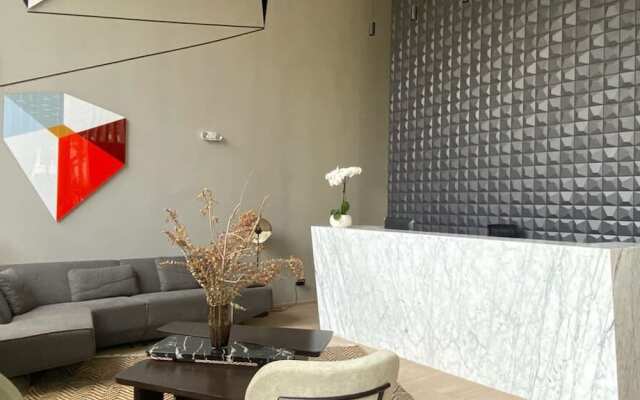 w 2BR With Balcony in Luxury Building Barranco