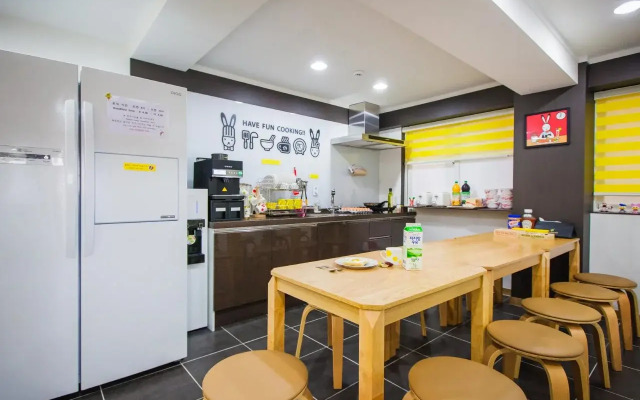 24 Guest House Haeundae Premier