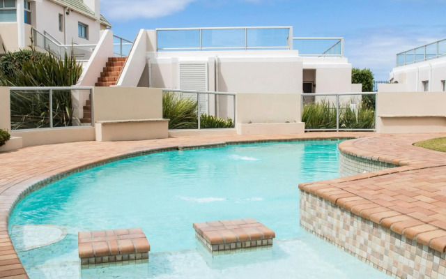 Modern Seaview Apartment
