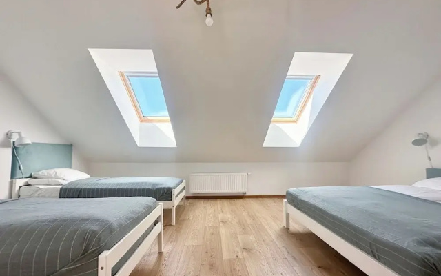Victoria by Q4Apartments