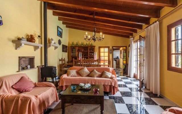 Villa - 3 Bedrooms with Pool - 103173