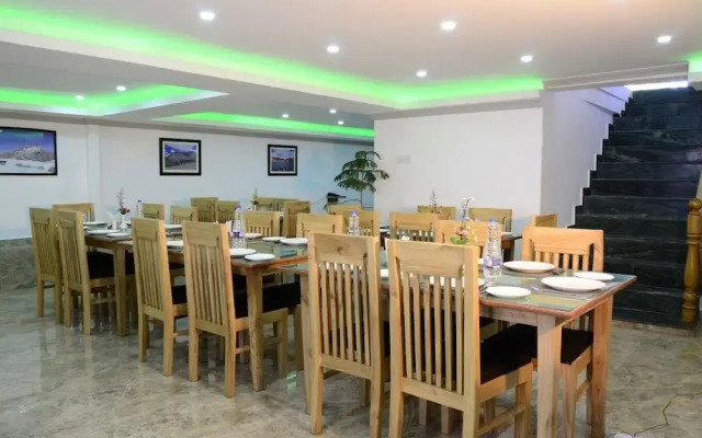 Hotel Leh Residency