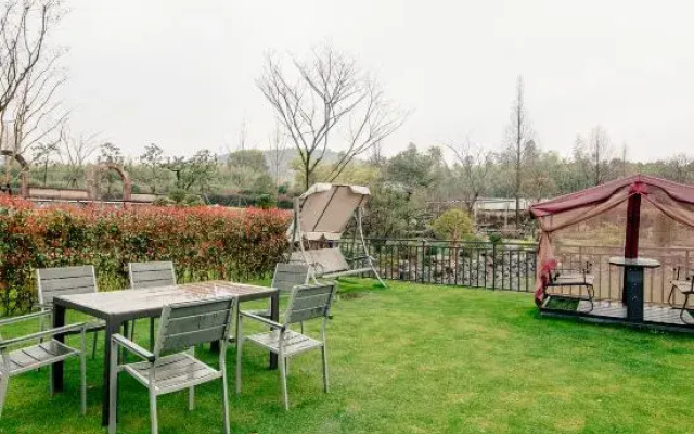 Mogan Mountain · Suzhou Style Garden Hostel