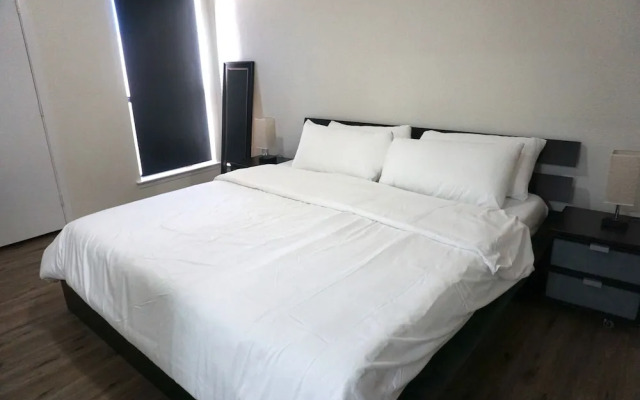 Newly Updated Cozy Home