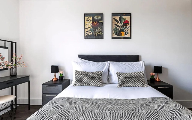 Stylish and Bright West London Gem