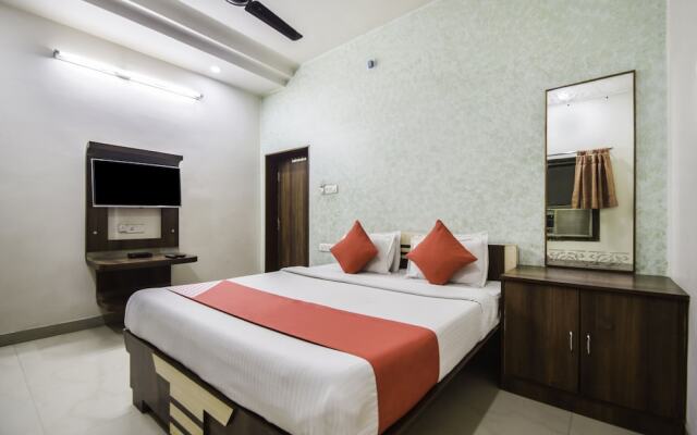 Oyo 29057 Shree Ram Regency
