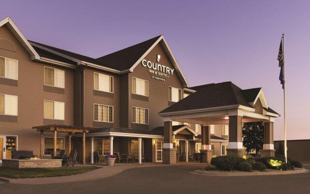 Country Inn & Suites by Radisson, Albert Lea, MN