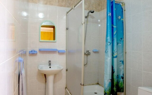 Kamarit Novii Afon Hotel