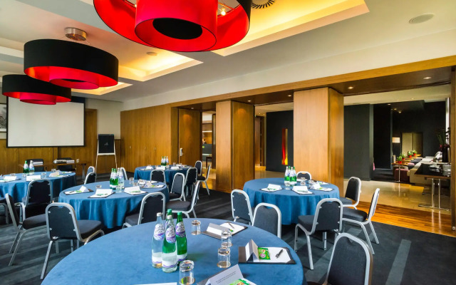 Apex City of London Hotel