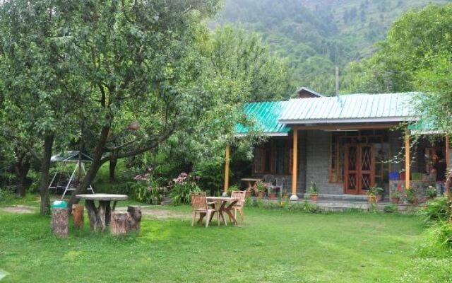 Manali Treehouse Cottages