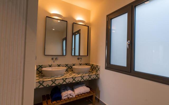 Amphitheatre Suites
