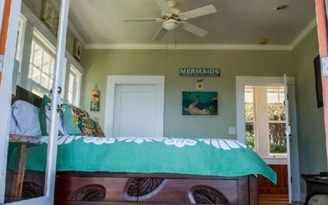 Hamakua Ranch House B&B