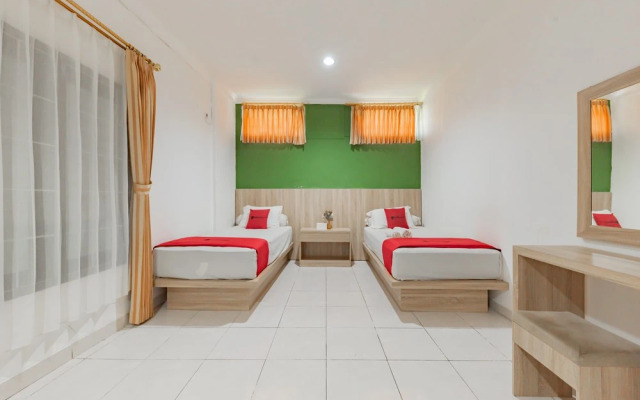 RedDoorz near Taman Bekapai 2