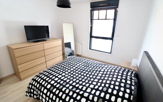 Maison bleue - Apt 4 pers, 2 chambres, prox marché