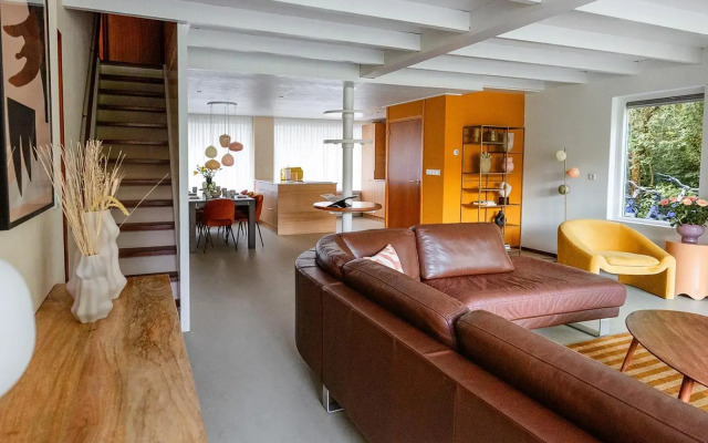 Bungalow met jacuzzi en grote tuin