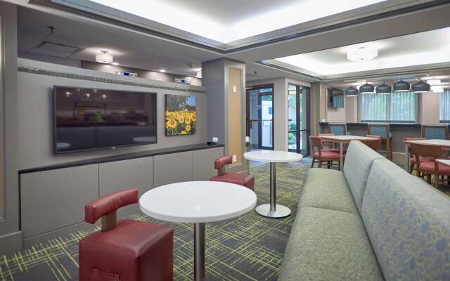 Hampton Inn by Hilton Harrisburg West