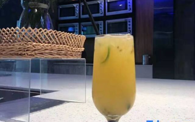 Xiadou Hotel (Nanning Nanhu Square Metro Station Store)