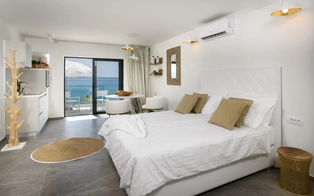 Gallery Luxury Suites & Rooms - Adults Only